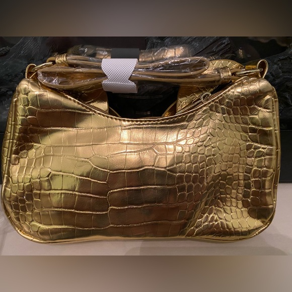 NWT Minnie Mouse Faux Croc Shoulder Bag - Picture 3 of 10